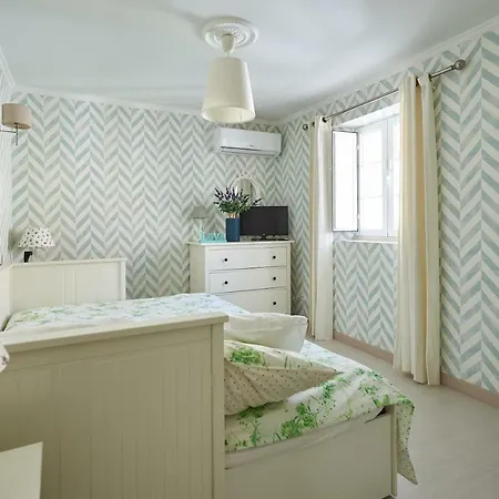 Apartment Luxurious Triplex Near The Beach In