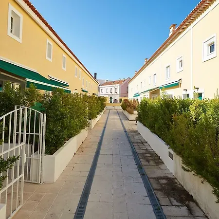 Apartment Luxurious Triplex Near The Beach In *