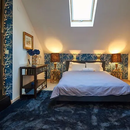 Lägenhet Luxurious Triplex Near The Beach In