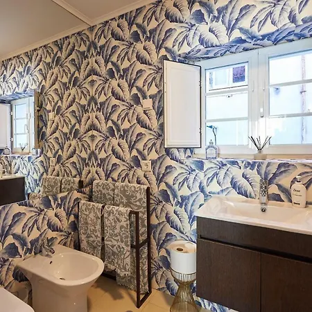 Luxurious Triplex Near The Beach In * Estoril